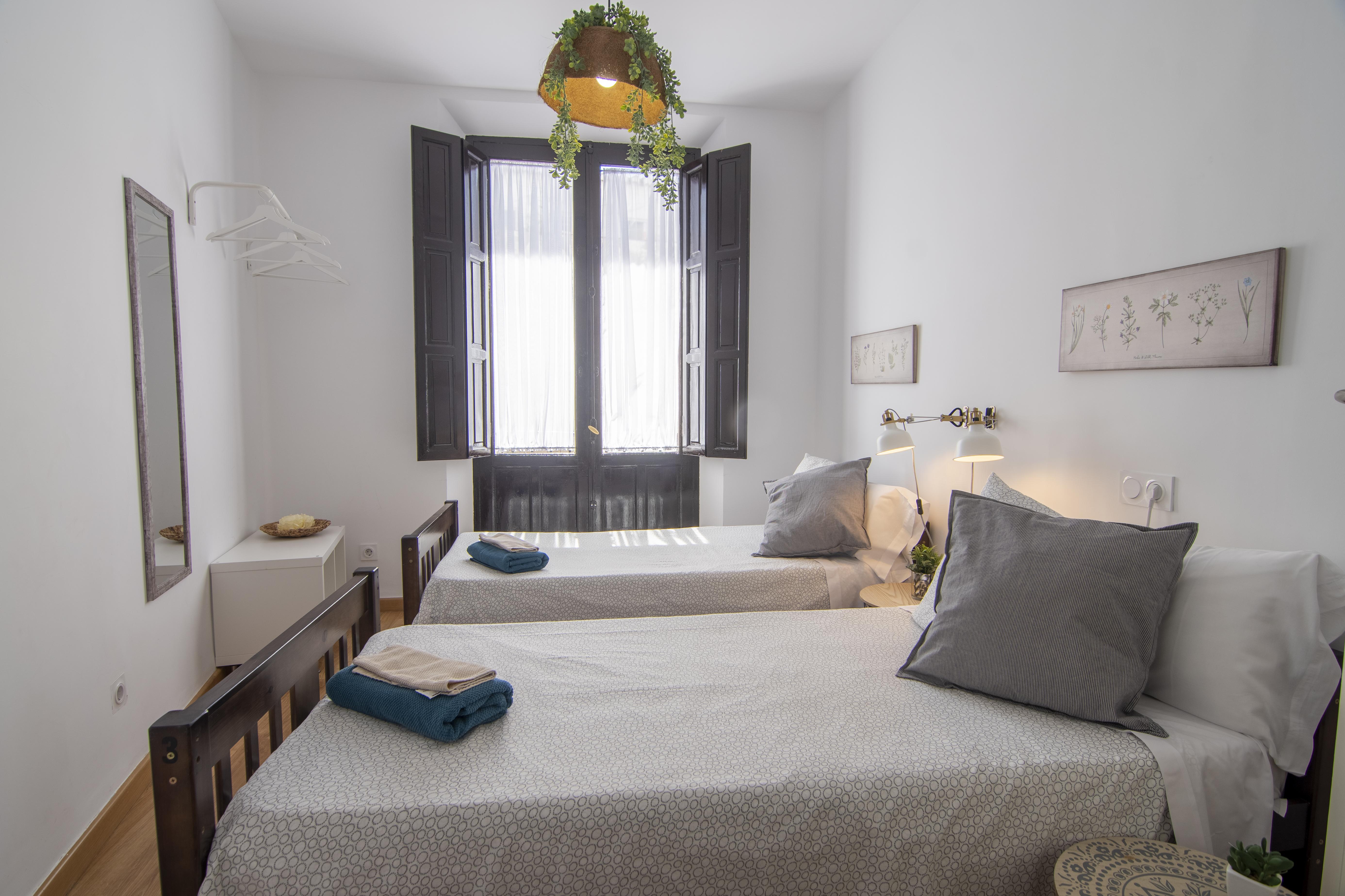 กาซา มอนตัลบัน อปาร์ตาเมนโตส Apartment กรานาดา ภายนอก รูปภาพ