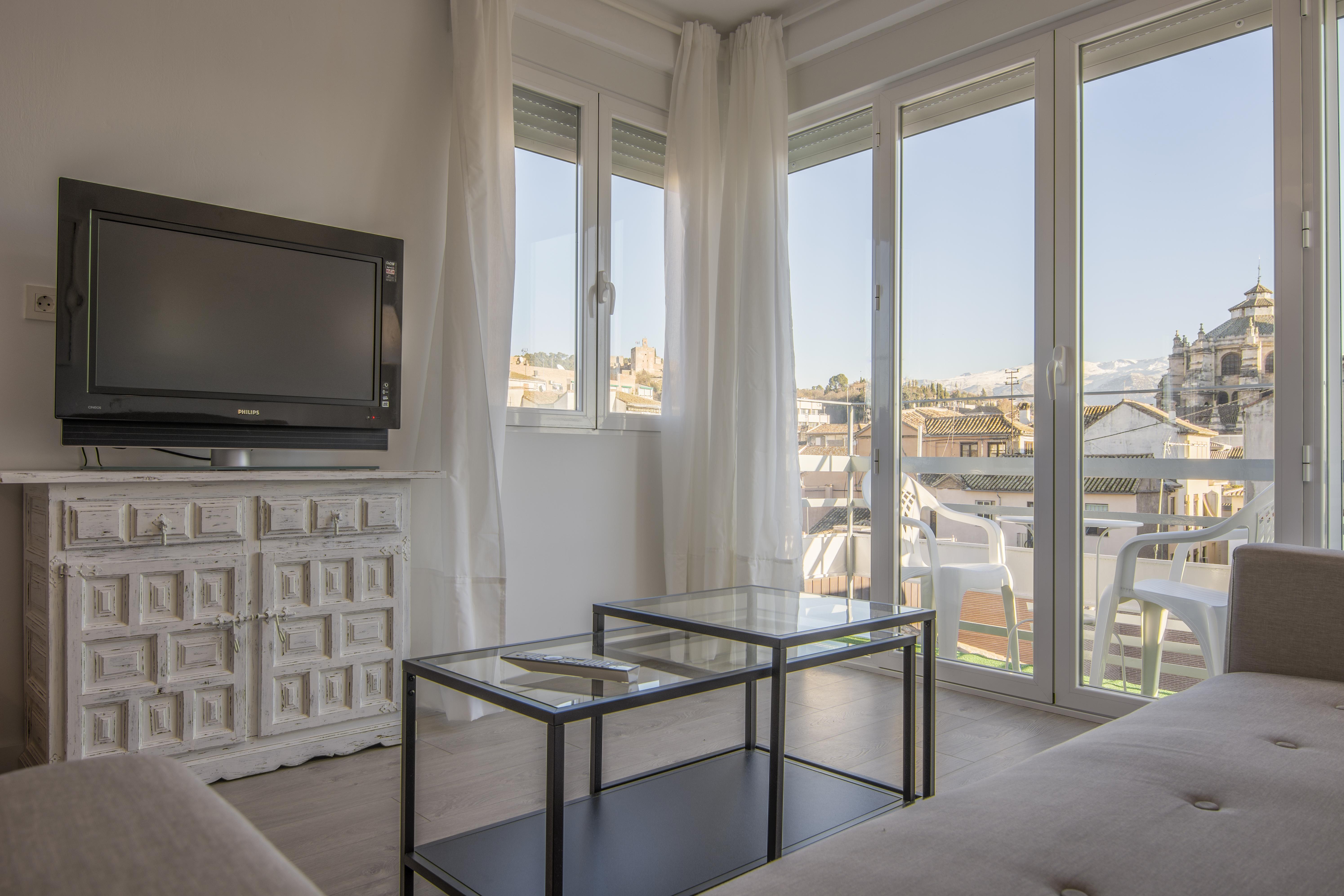กาซา มอนตัลบัน อปาร์ตาเมนโตส Apartment กรานาดา ภายนอก รูปภาพ