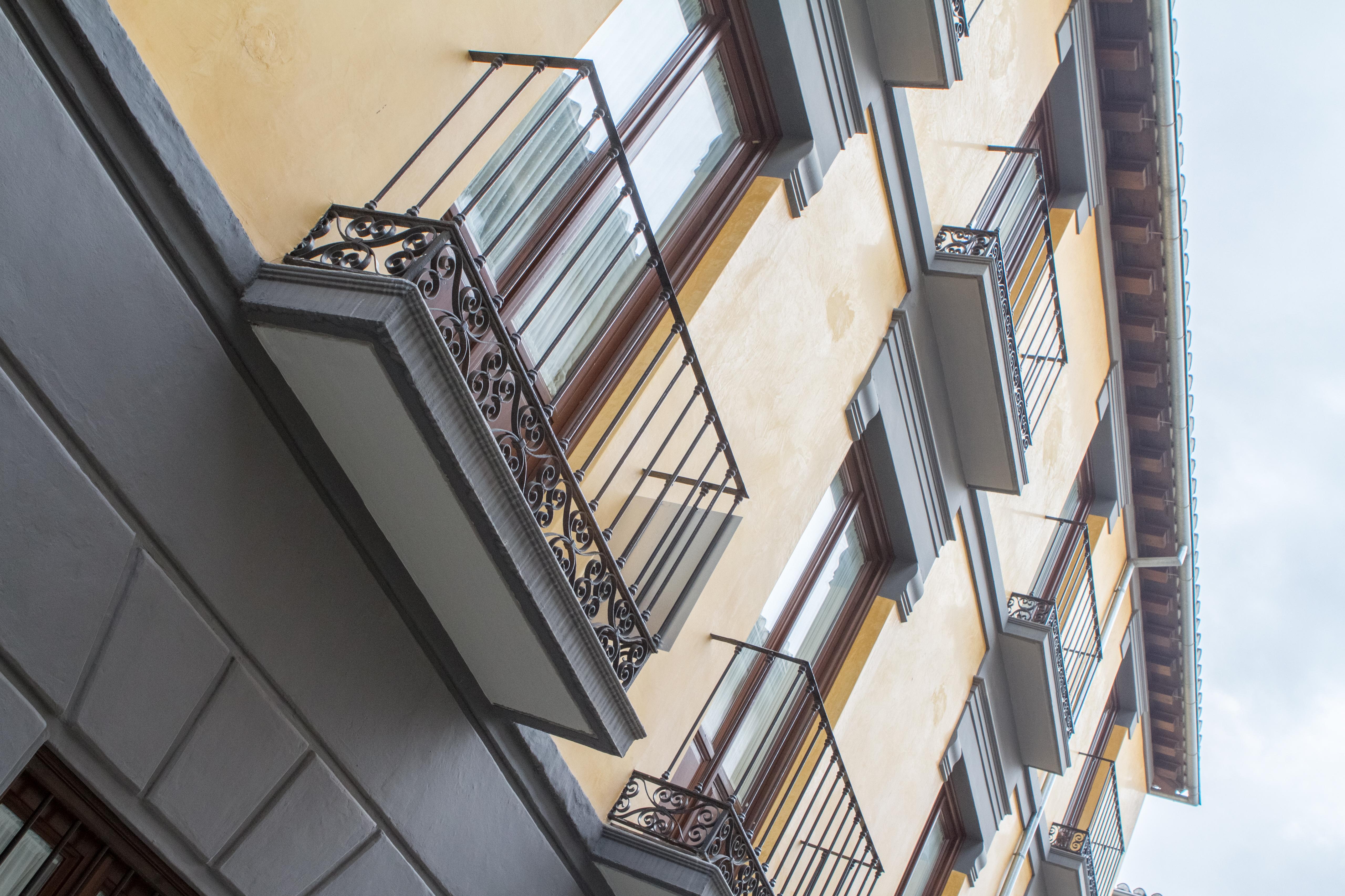 กาซา มอนตัลบัน อปาร์ตาเมนโตส Apartment กรานาดา ภายนอก รูปภาพ
